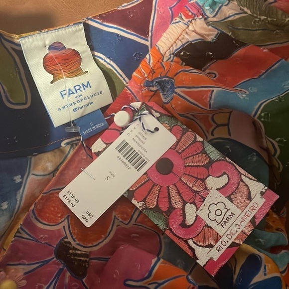 Farm Rio Deep-V Tie-Waist Top NWT Small 🍍🍓🌼🌸🌺 - Picture 11 of 13